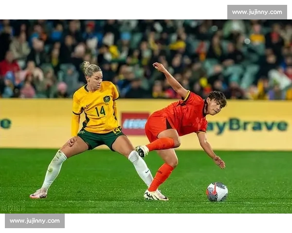 澳大利亚女足国脚戈里汉密尔顿岛完婚 李梦雯曾为队友见证